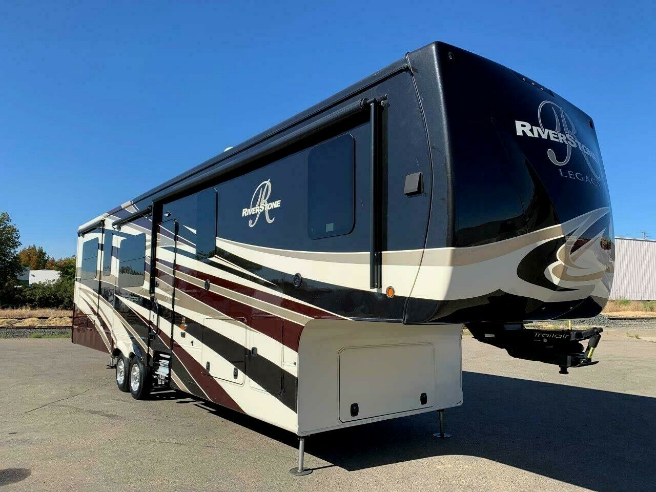 Forest River 5th Wheel Rv