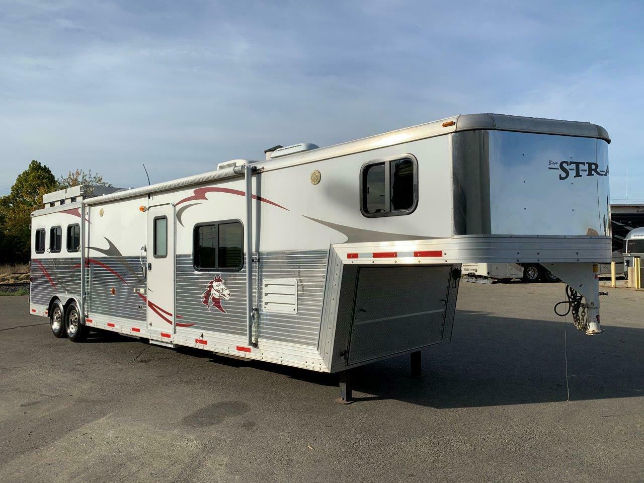 2009-bison-stratus-8314mm-horse-trailer-living-quarter-gooseneck-true