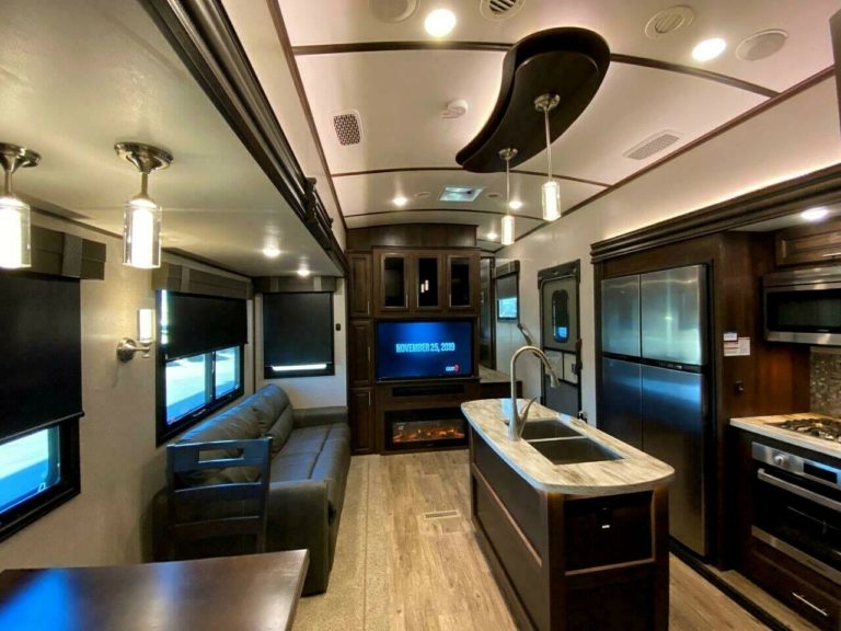 2019 JAYCO NORTH POINT 379DBFS LUXURY RV FIFTH WHEEL TRAILER "2 BED 2