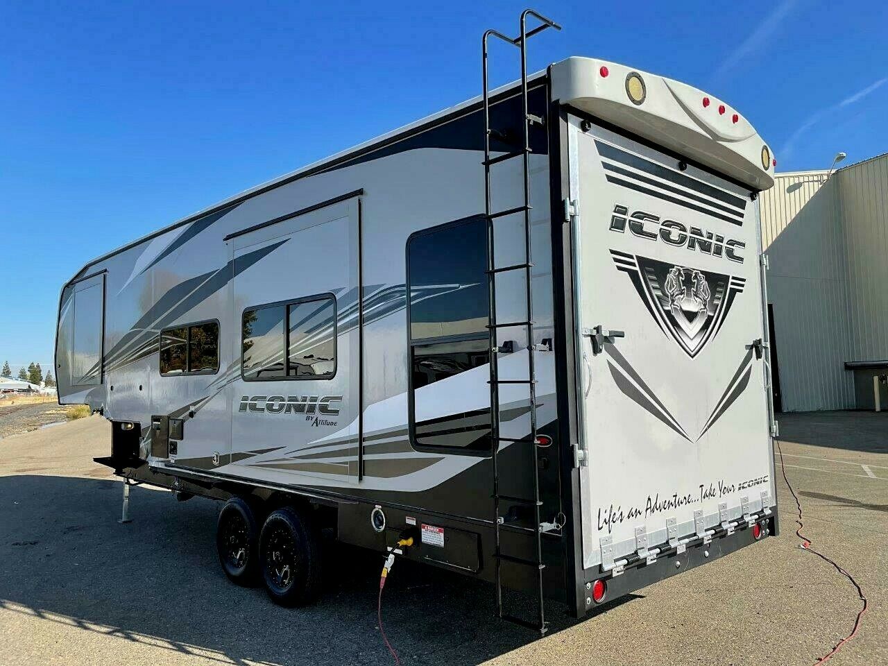 2019 ECLIPSE ICONIC 2817 CK RV FIFTH WHEEL TOY HAULER TRAILER 