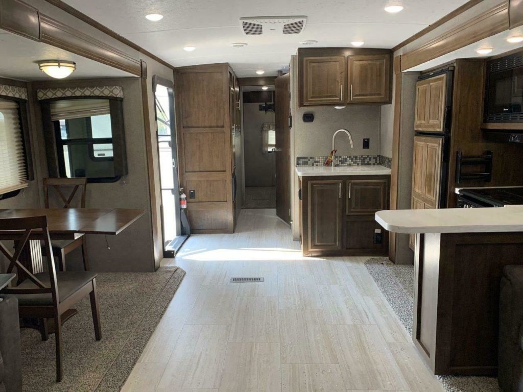 2019 FOREST RIVER FLAGSTAFF CLASSIC 832FLBS CAMPING TRAILER RV 3 SLIDE ...