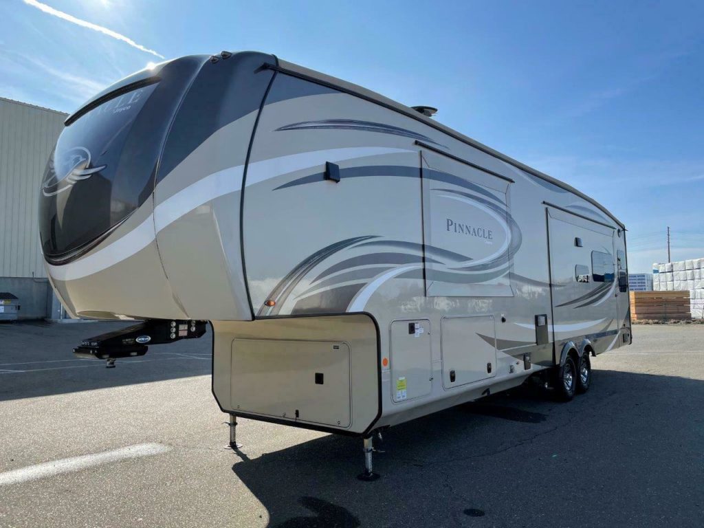 2020 JAYCO PINNACLE 36FBTS LUXURY RV FIFTH WHEEL TRAILER 