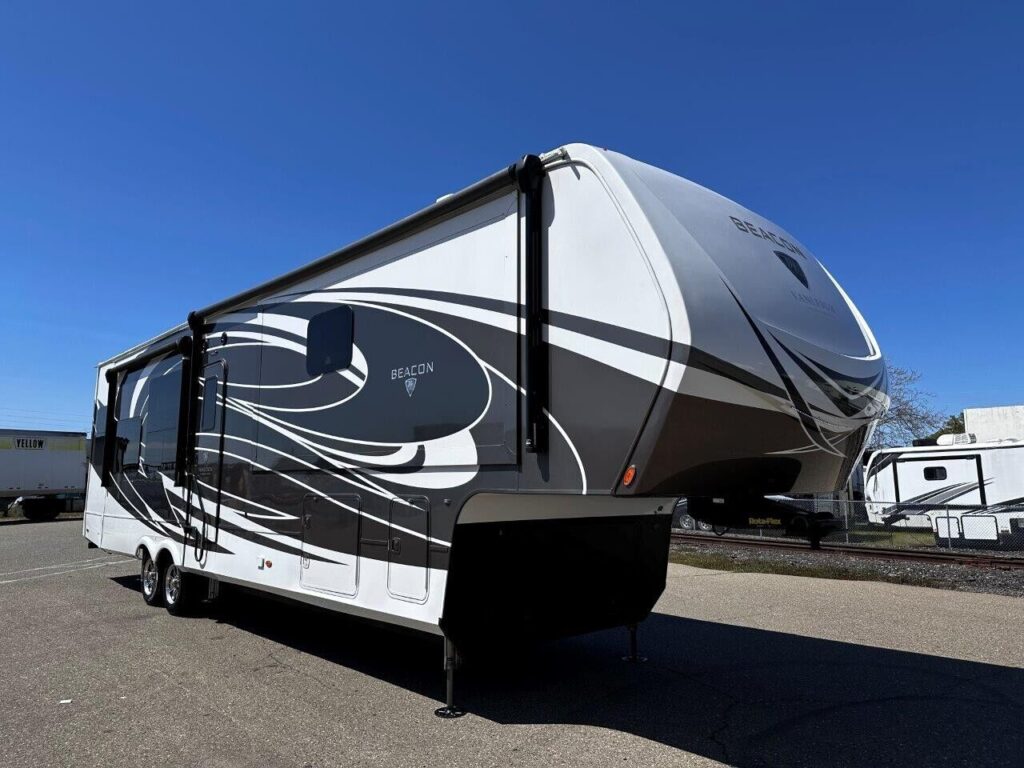 2021 VANLEIGH BEACON 39FBB LUXURY FIFTH WHEEL TRAILER - True RV True RV