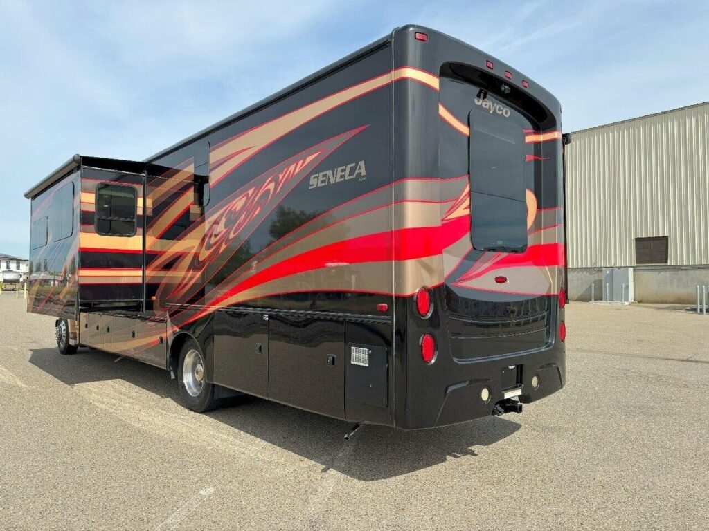 2017 JAYCO SENECA 37FS SUPER CLASS C MOTORHOME RV "BUNK BEDS" True RV