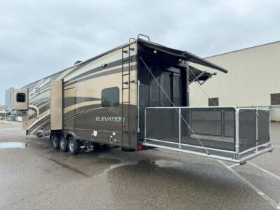 2015 REDWOOD ELEVATION TF38LV FIFTH WHEEL TOY HAULER TRAILER 