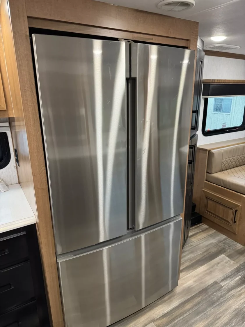 2021 HEARTLAND LANDMARK TUCSON FIFTH WHEEL TRAILER "FRONT KITCHEN" - Image 23