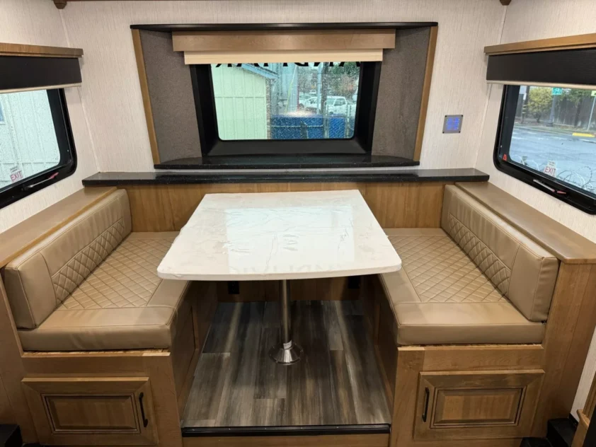 2021 HEARTLAND LANDMARK TUCSON FIFTH WHEEL TRAILER "FRONT KITCHEN" - Image 24