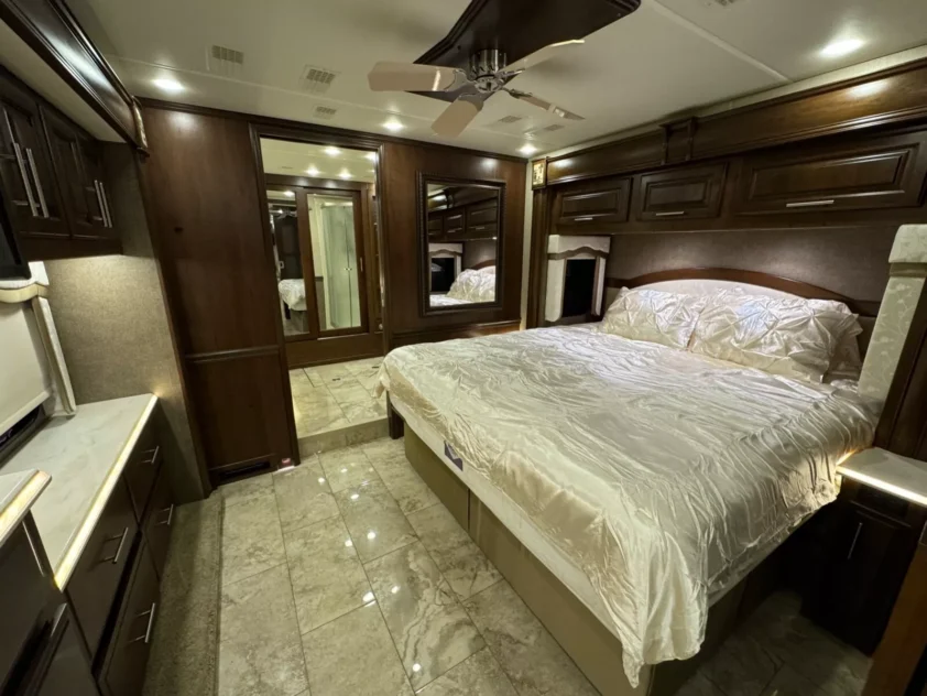 2016 ENTEGRA ASPIRE 44B CLASS A DIESEL PUSHER "BATH & HALF" - Image 27