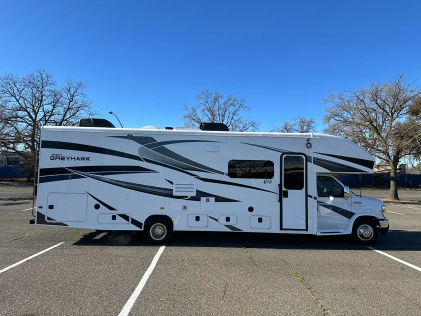 2023 JAYCO GREYHAWK 29MV CLASS C - Image 4