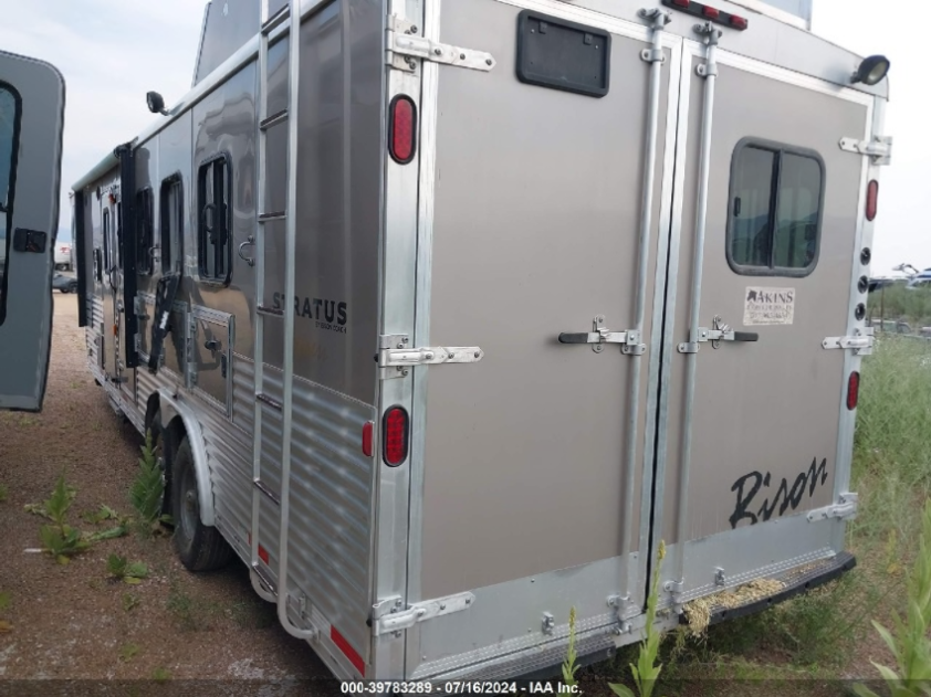 2014 BISON COACH STRATUS 4 HORSE TRAILER - Image 3