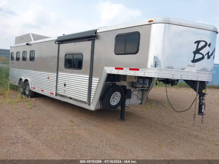 2014 BISON COACH STRATUS 4 HORSE TRAILER