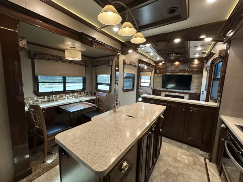 2018 REDWOOD 3991RD FIFTH WHEEL TRAILER "LOADED" - Image 12