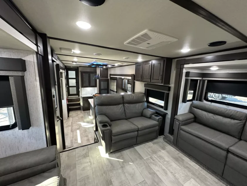 2022 GRAND DESIGN MOMENTUM 376THS TOY HAULER FIFTH WHEEL TRAILER "LOADED!" - Image 15