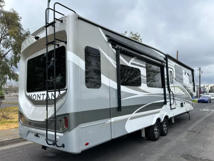 2022 KEYSTONE MONTANA LEGACY 3813MS FIFTH WHEEL TRAILER - Image 4