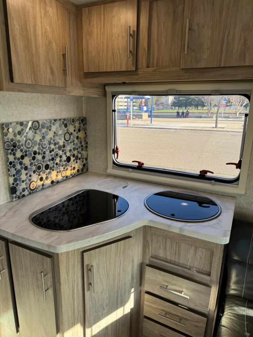 2019 FOREST RIVER SUNSEEKER 2380 CLASS C MOTORHOME - Image 26