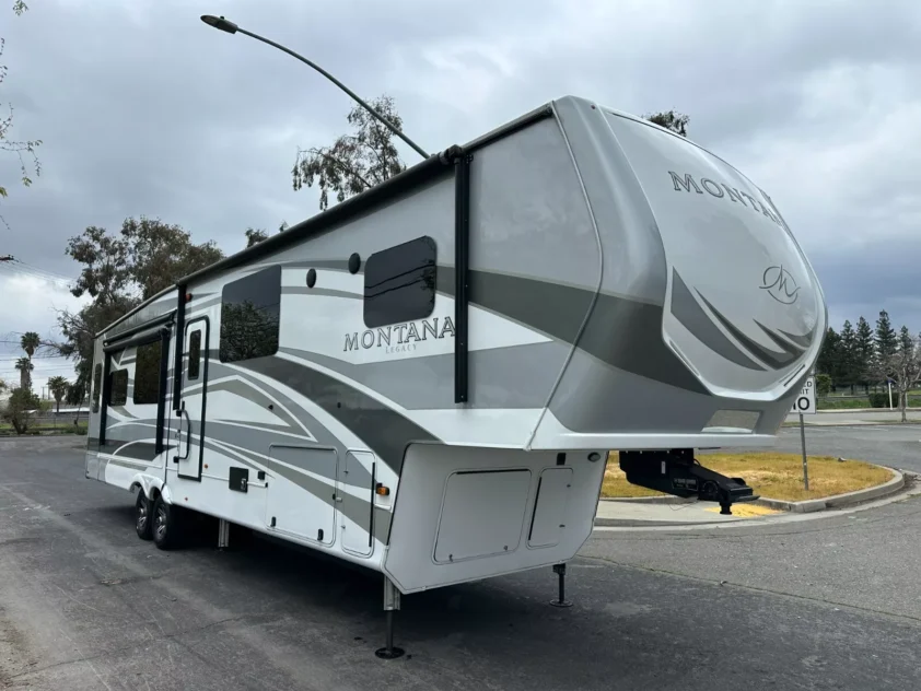 2022 KEYSTONE MONTANA LEGACY 3813MS FIFTH WHEEL TRAILER