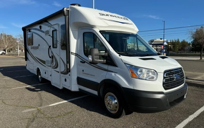 2019 FOREST RIVER SUNSEEKER 2380 CLASS C MOTORHOME