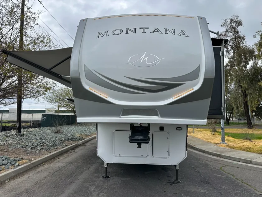 2022 KEYSTONE MONTANA LEGACY 3813MS FIFTH WHEEL TRAILER - Image 6