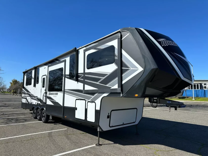 2022 GRAND DESIGN MOMENTUM 376THS TOY HAULER FIFTH WHEEL TRAILER "LOADED!"