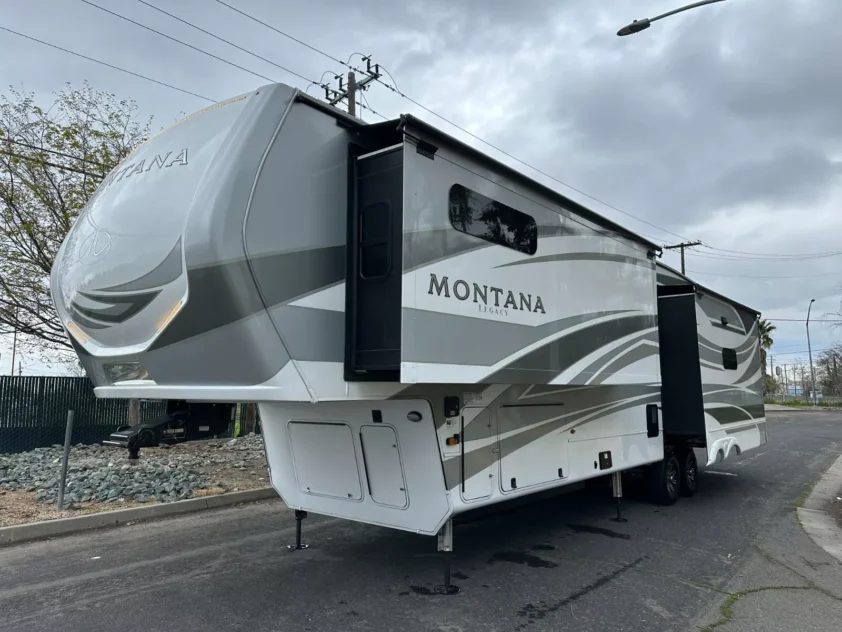 2022 KEYSTONE MONTANA LEGACY 3813MS FIFTH WHEEL TRAILER - Image 7