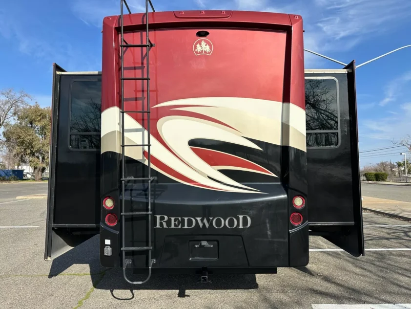 2018 REDWOOD 3991RD FIFTH WHEEL TRAILER "LOADED" - Image 8