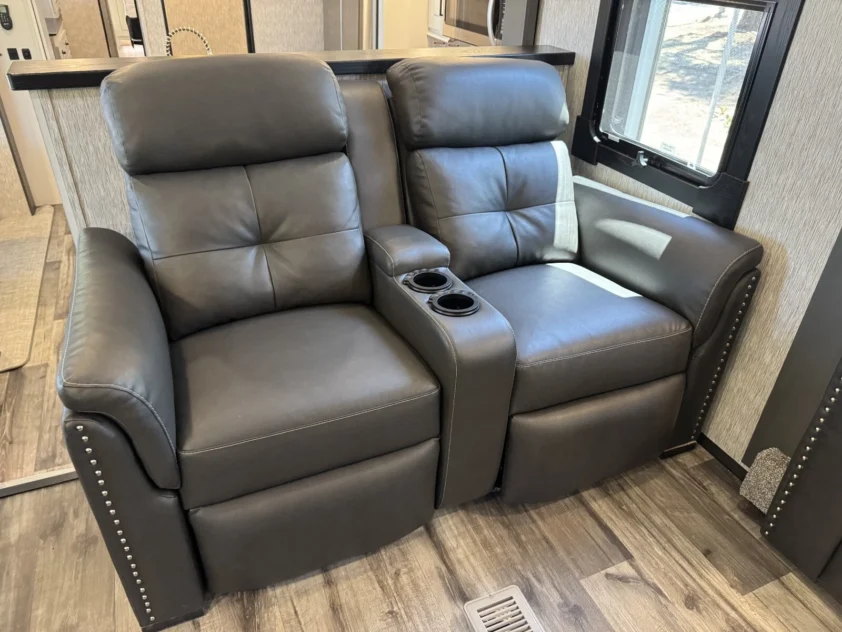 2022 CROSSROADS REDWOOD 3951MB FIFTH WHEEL TRAILER "LOADED" - Image 26