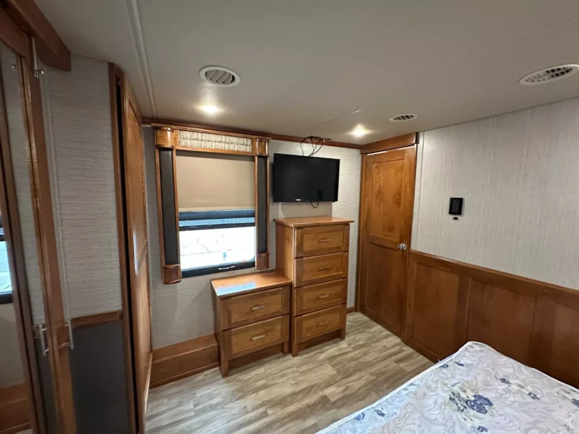 2020 VANLEIGH VILANO 385RD FIFTH WHEEL TRAILER "BEATIFUL!" - Image 26