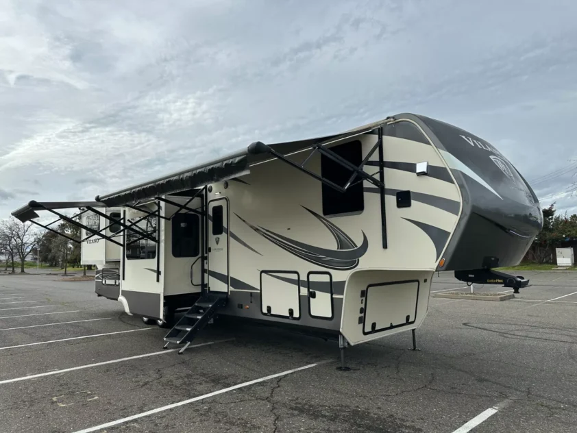 2020 VANLEIGH VILANO 385RD FIFTH WHEEL TRAILER "BEATIFUL!" - Image 4