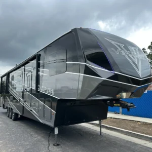 2020 KEYSTONE VOLTAGE 4195 TOY HAULER FIFTH WHEEL TRAILER "13'GARAGE"