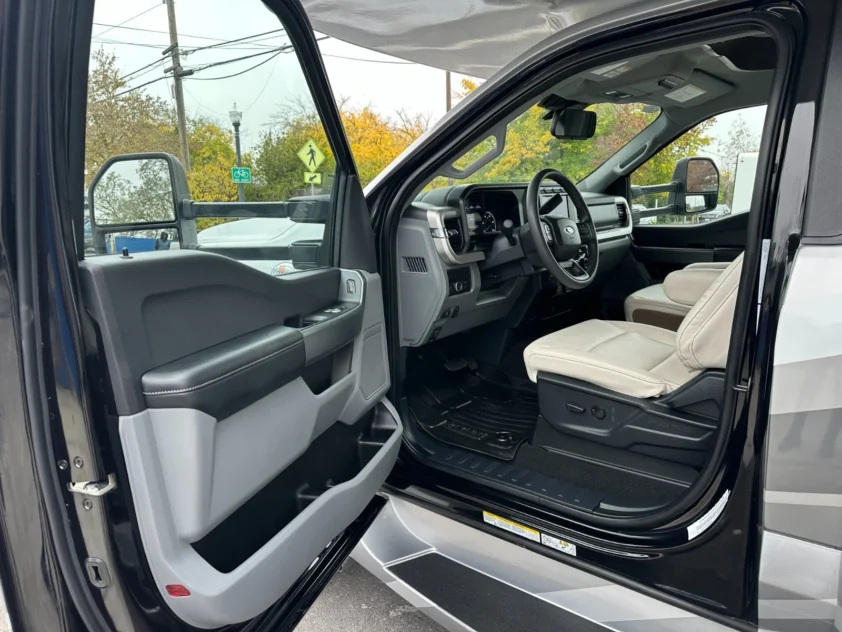 2025 THOR MAGNITUDE AX29 FORD F550 4X4 MOTORHOME OMNI - True RV