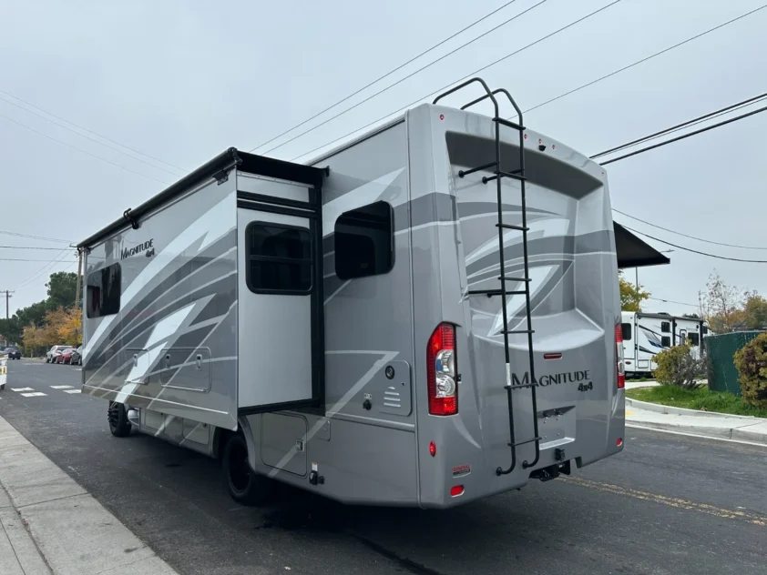 2025 THOR MAGNITUDE AX29 FORD F550 4X4 MOTORHOME OMNI - True RV