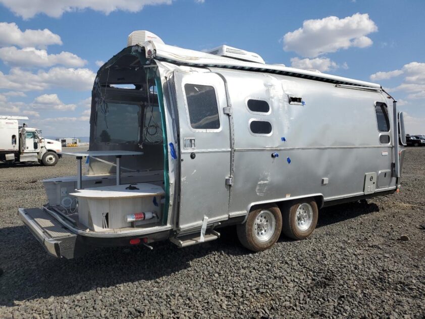 2023 AIRSTREAM INTERIONAL 25FB - Image 4