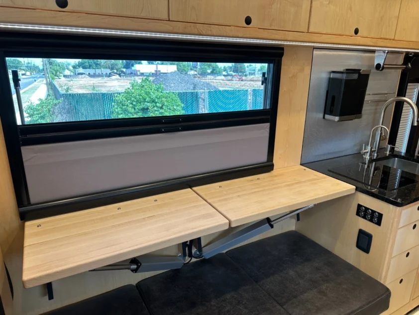 2023 EARTHROAMER LTI 097 FORD F550 MOTORHOME "4X4" - True RV